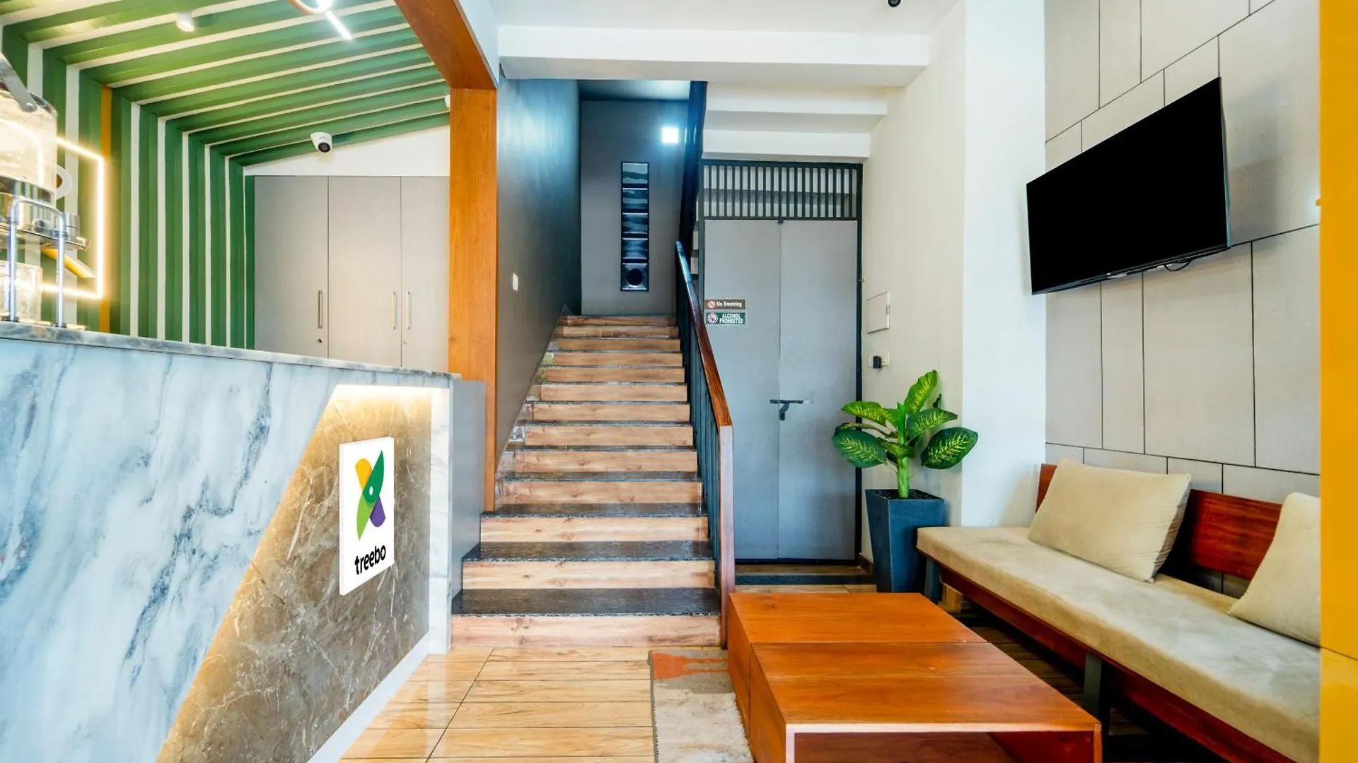 *** Hotel Treebo Mr Motel Mattanur India