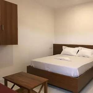Pleasant Plaza Tourist Home Lodge