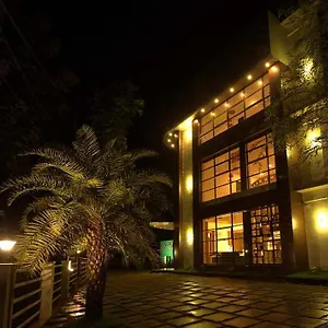 La Serene Mattannur Hotel
